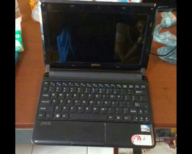 netbook Axioo Pico W217CU/CJM /2gb/320gb/atom n2600/3jam mulus murah