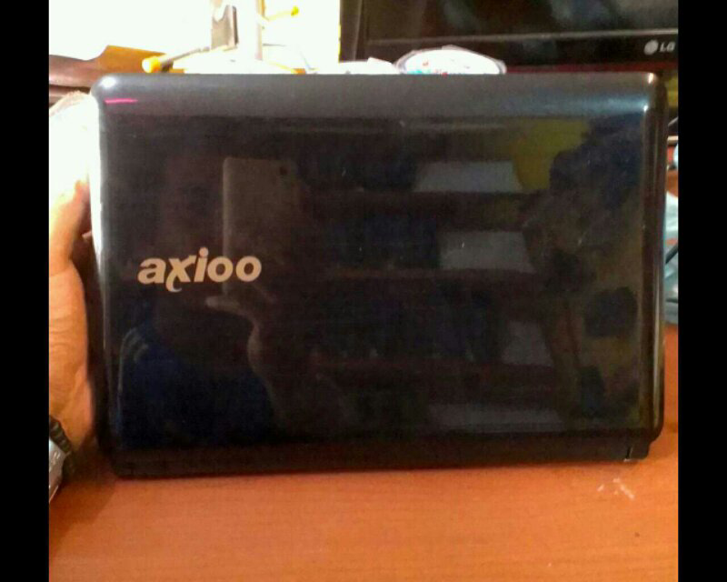 netbook Axioo Pico W217CU/CJM /2gb/320gb/atom n2600/3jam mulus murah