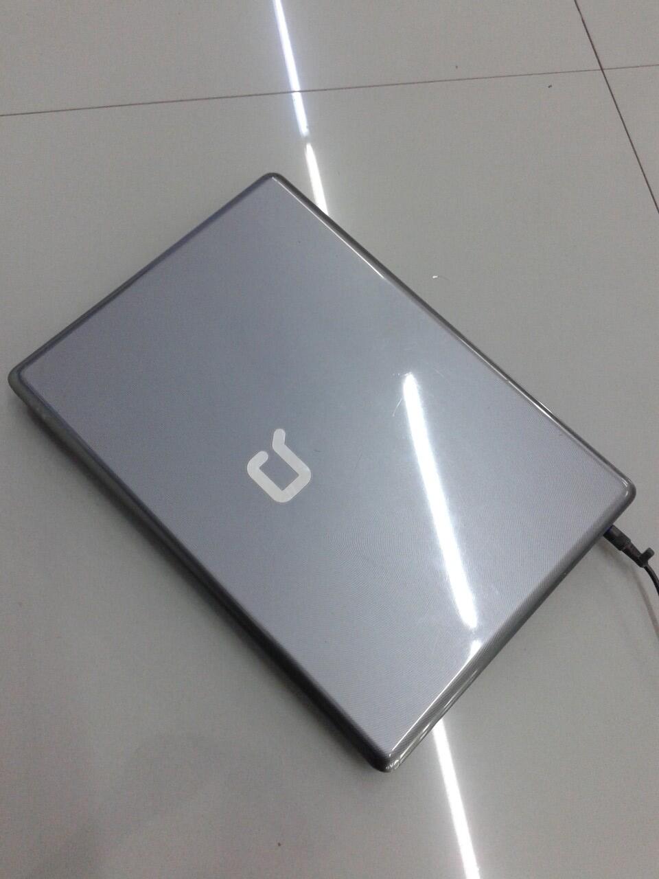 Laptop compaq presario V3500 murmer bs di TT semarang