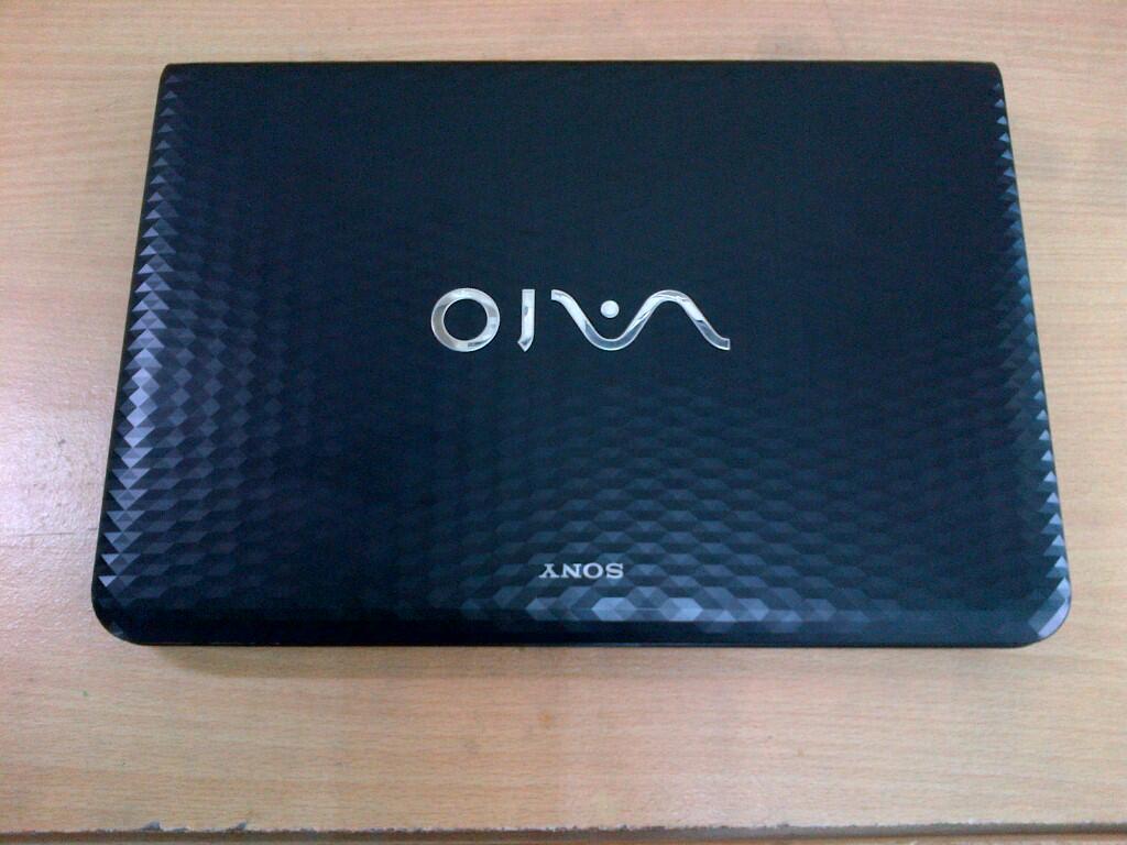 Laptop Gaming Sony Vaio VPCEG28FG Core i5 2430M 4GB 500GB 14" Nvidia G410M muluss