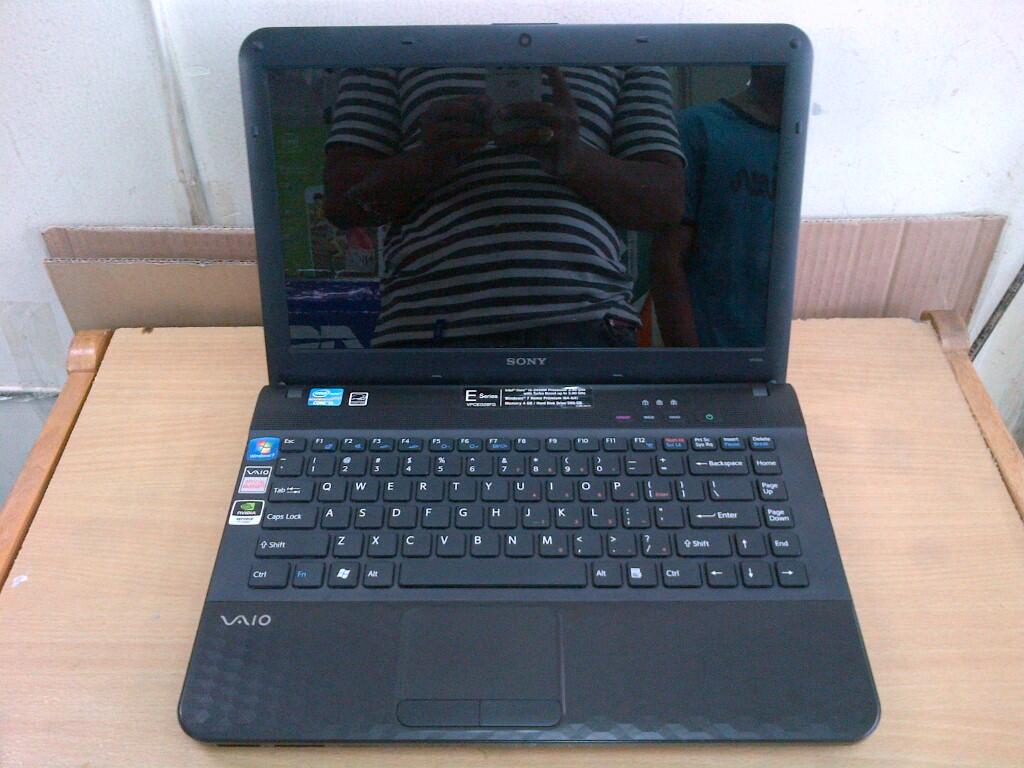 Laptop Gaming Sony Vaio VPCEG28FG Core i5 2430M 4GB 500GB 14" Nvidia G410M muluss