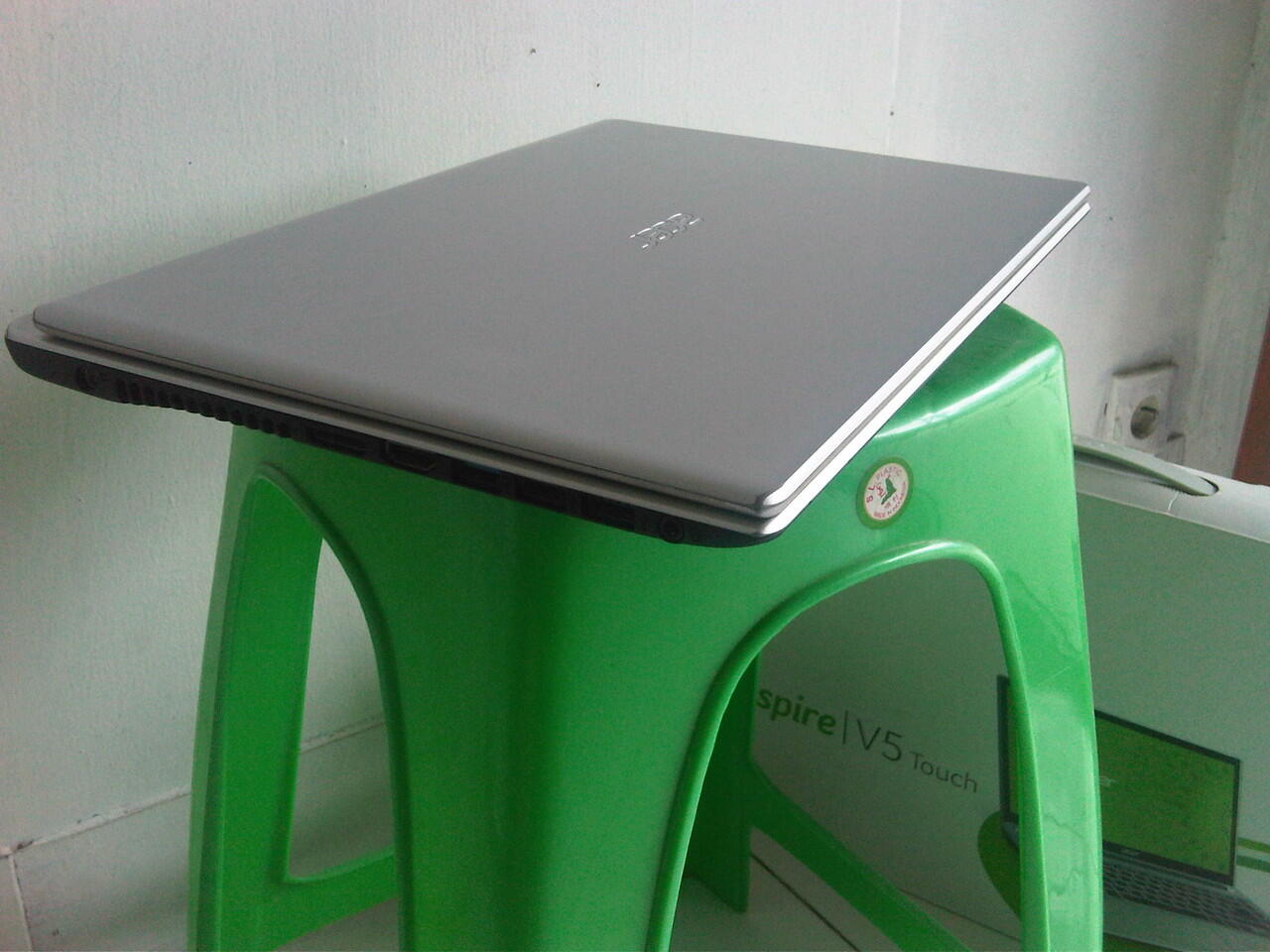 Acer V5-471PG i5 VGA Nvdia DDR3 4 GB HDD 500 GB Touch