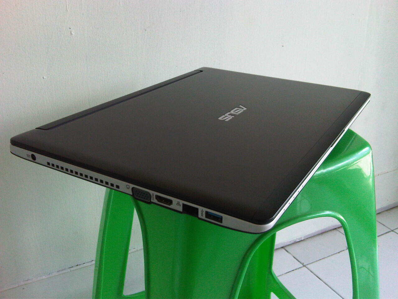 Asus i5 Ivy VGA 2 GB DDR3 4 GB HDD 500 GB Super Gamer