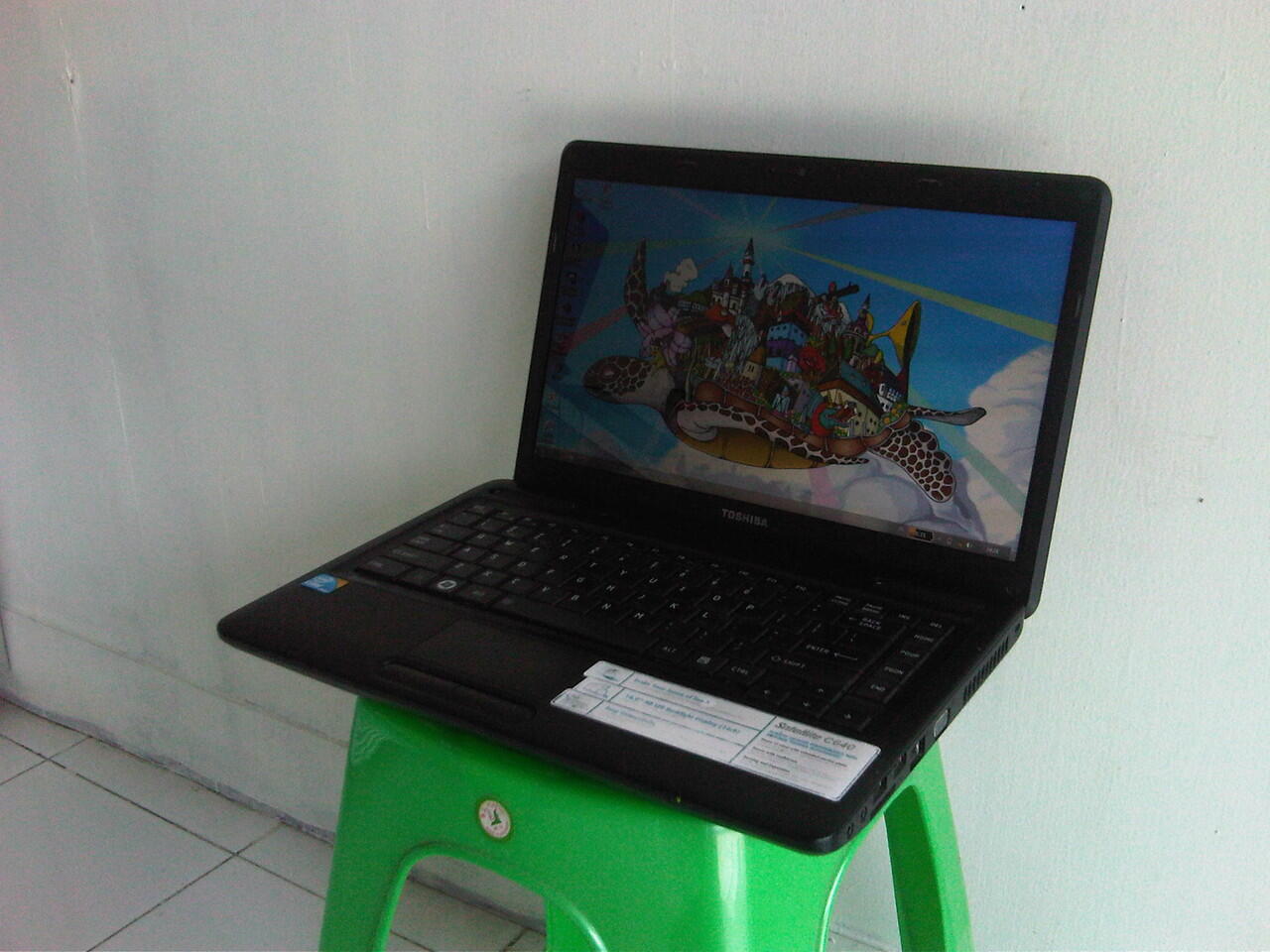 Laptop Toshiba C640 Core i3 DDR3 1 GB HDD 320 GB