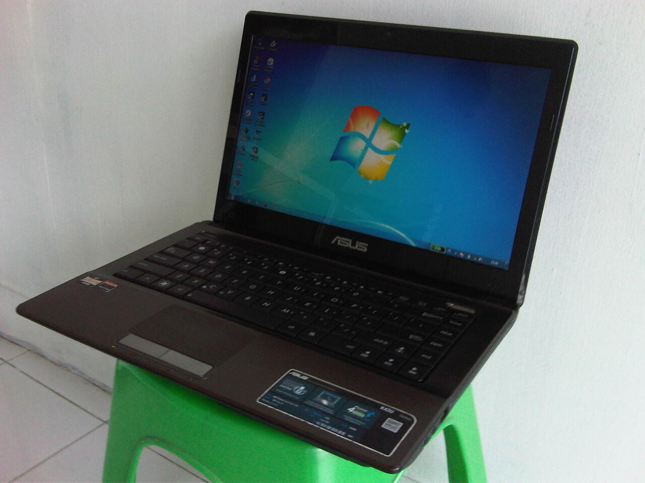 Asus K43U Gamer AMD VGA 1 GB DDR3 2 GB HDD 320 GB