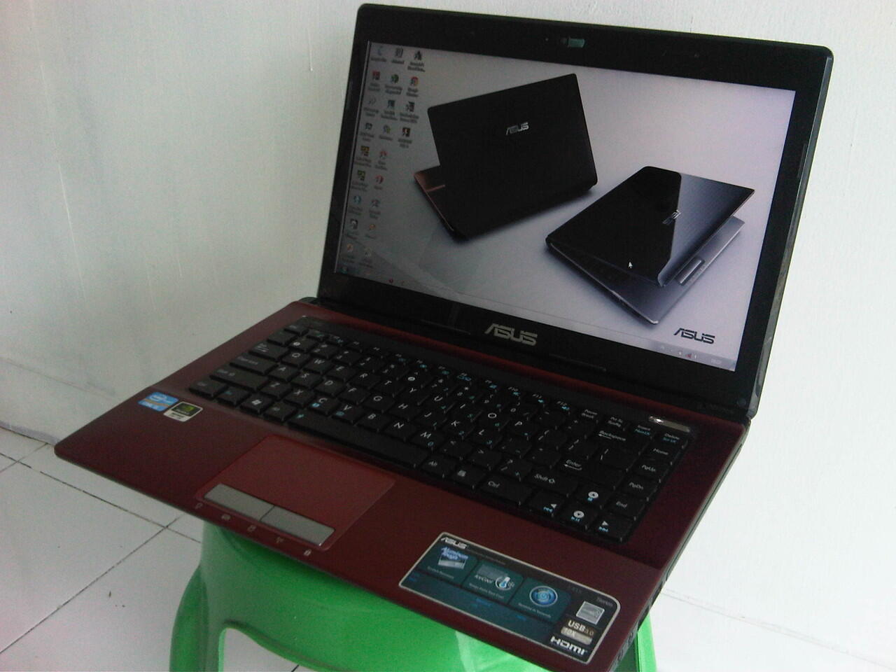 Laptop Super Gamer Asus i3 VGA 2 GB Ram 2 GB HDD 500 GB