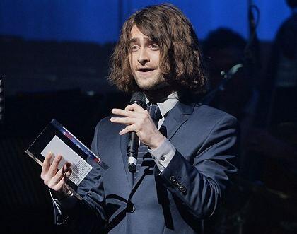 &#91;Harry Potter's say Good Bye&#93; Ini Penampilan Baru Daniel Radcliffe Berambut Gondrong