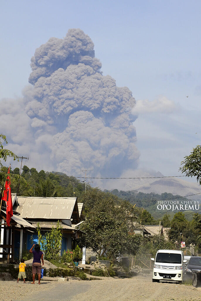 &#91;PIC&#93; Penampakan Erupsi Gunung Kelud