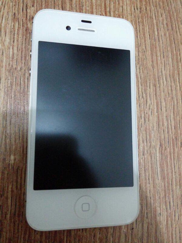 WTS Iphone 4 CDMA 8GB 2nd White MAKNYUS BANYAK BONUS..