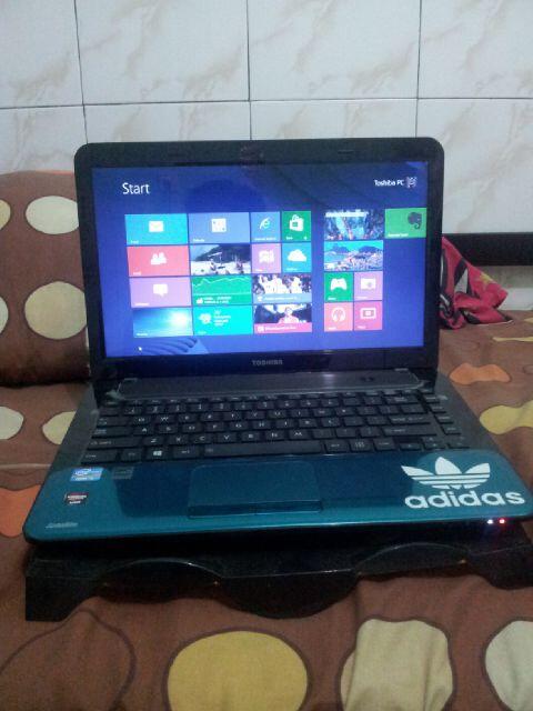 Laptop Toshiba Satellite M840