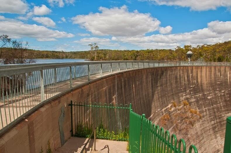 FYI - Dinding Berbisik di Reservoir Barossa 