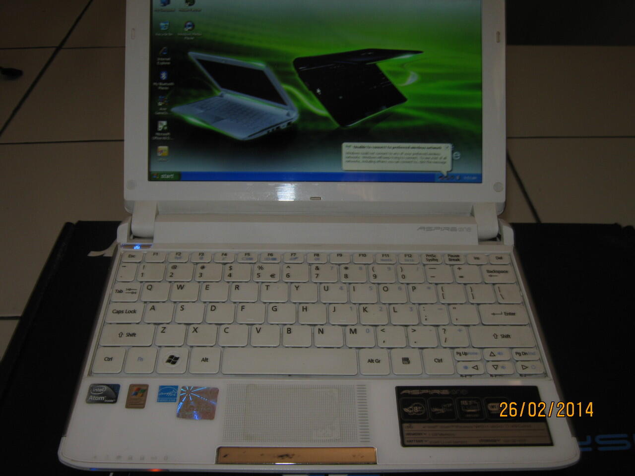 Jual netbook acer Aspire one AO532H-2BS Silver-White (batre 5 jam lebih) Bandung
