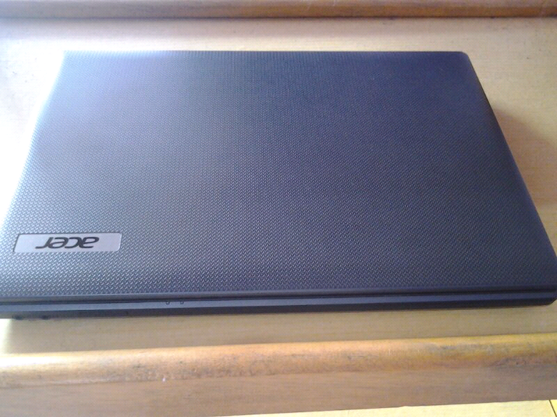 Acer aspire 4739, core i3, ram 2gb, win 7, murah!