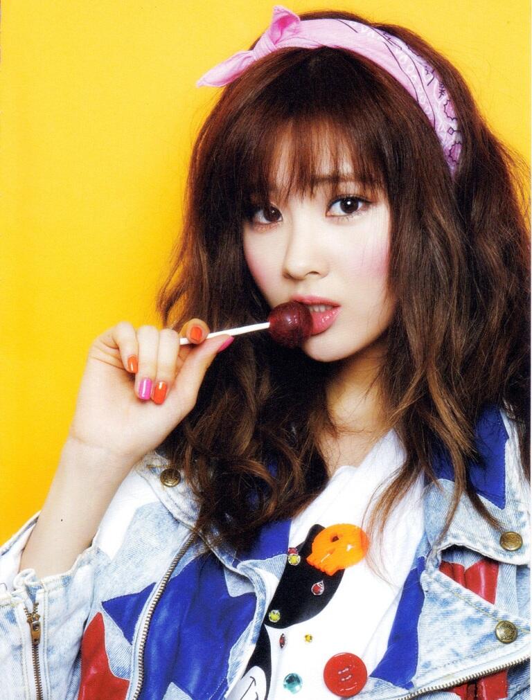 SNSD SAPU BERSIH CHART MUSIK DI SELURUH DUNIA DENGAN “MR. MR.”