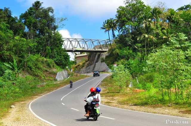 5 Rute Paling Asyik di Dunia Untuk Traveling Naik Motor