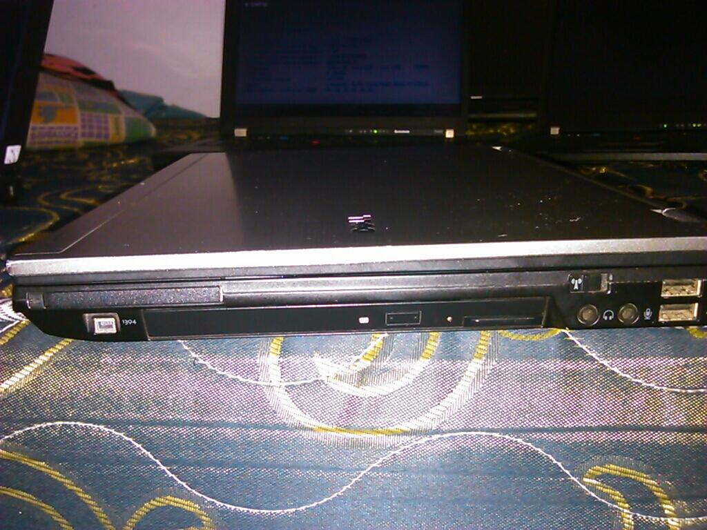 Dell latitude E6410 | Core i5 | 2gb | 160gb | Stok Tinggal 1