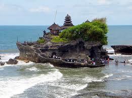 Apa betul air laut Tanah Lot Tidak Asin ??