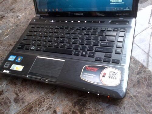TOSHIBA P745-S4320 CORE i5-2430M RAM 4 GB HD 640 GB BLURAY AJIIB...