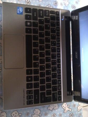 MURAH NETBOOK ACER AO 756 SLIM Intel Pentium B877 320Gb HDD 4GB Ram MULUS NEW LIKE