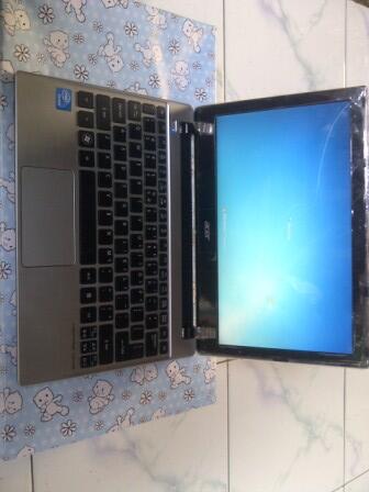 MURAH NETBOOK ACER AO 756 SLIM Intel Pentium B877 320Gb HDD 4GB Ram MULUS NEW LIKE