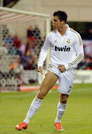 (PICT) gaya selebrasi CR7 a.k.a Christioano Ronaldo