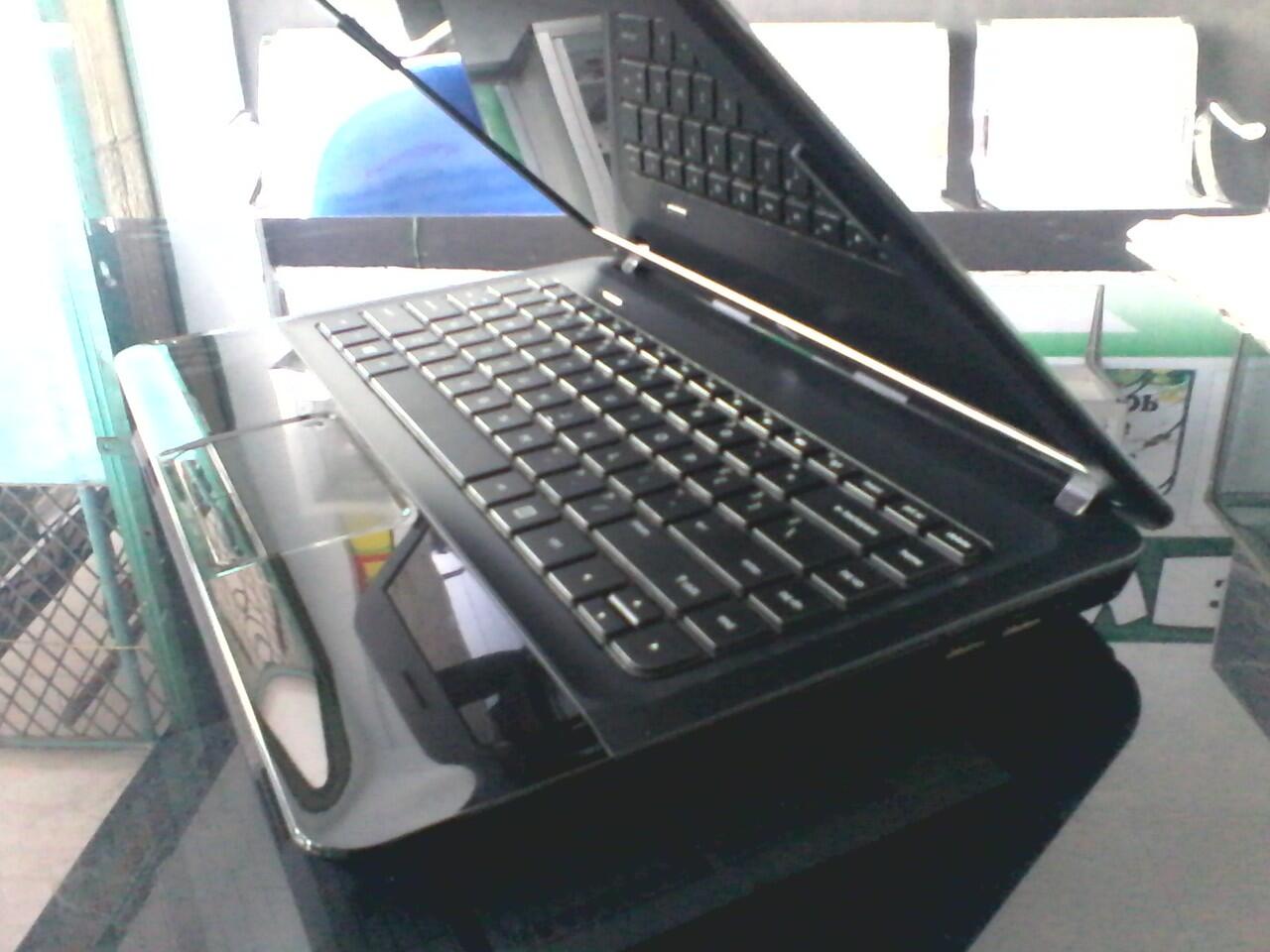 hp 1000-1b06AU