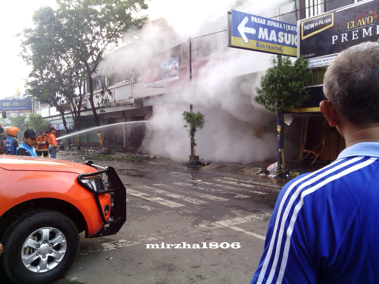 &#91;Berita&#93; &#91;PIC Inside&#93; Kebakaran Pasar Ratu #Jepara 28 Februari 2014