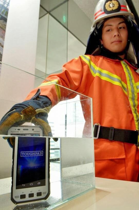 PHOTO: Android &quot;Badak&quot; Sang Panasonic