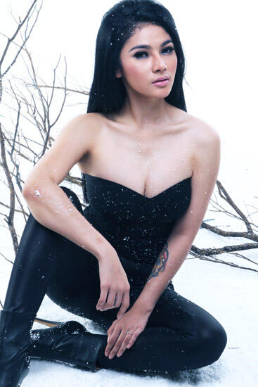 Hot Photo - Gina Aditya