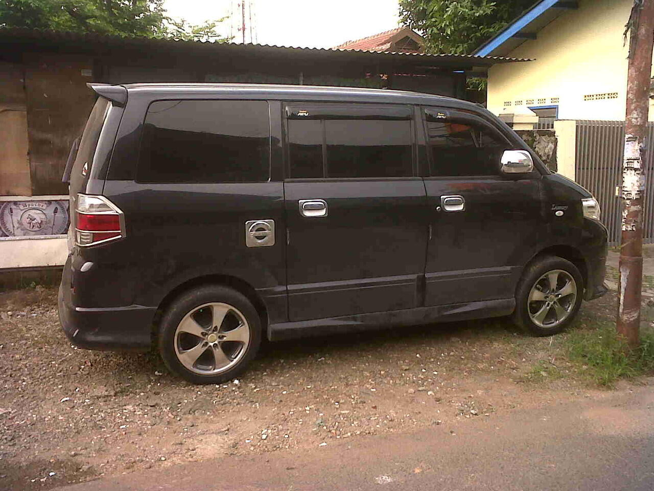 Terjual Suzuki APV Luxury Th 2012 Hitam KASKUS