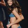 Model Paris Pamerkan Pakaian Dalam di Etam Fashion Week (BB++)