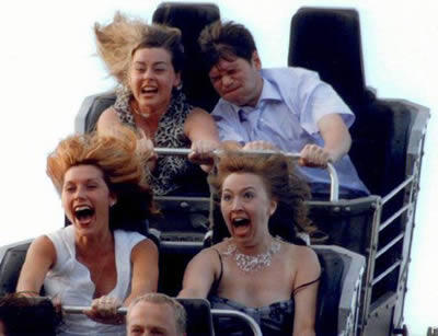 Ekspresi Naik Roller Coaster, Bikin Ngakak :ngakak