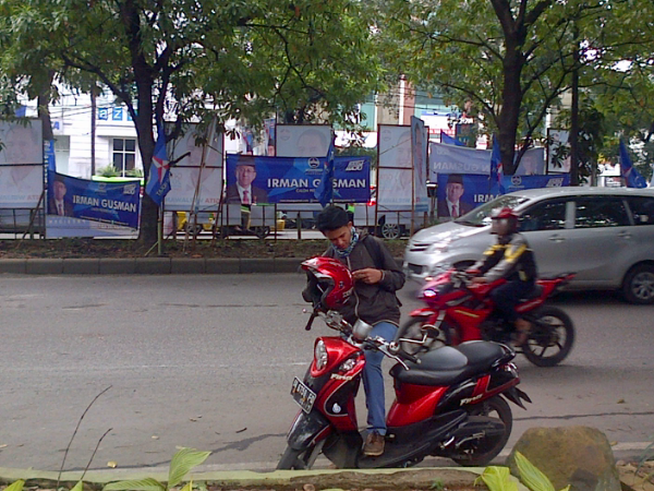 anda ingin memajukan bangsa? mengapa membuat sampah?