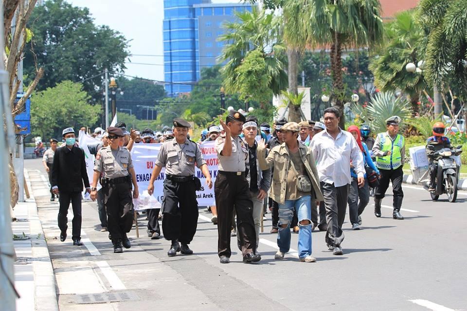 Risma di Mata PDIP VS di Mata Arek-arek Suroboyo