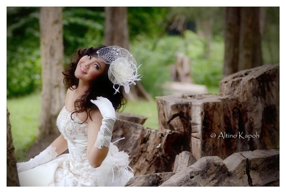 Hair & Make Up ( Hair & Make Up Artis ( Pernikahan, Party, Graduation )
