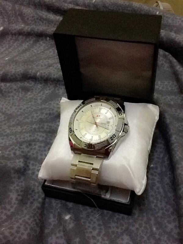 ۞ JAM TANGAN SWISS ARMY MURAH BANYAK BONUS DAN GRATIS ONGKOS KIRIM ۞