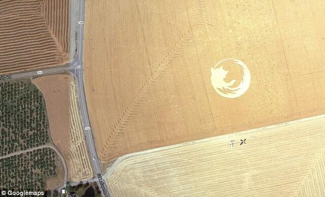 Simbol&quot; yang tertangkap oleh google earth