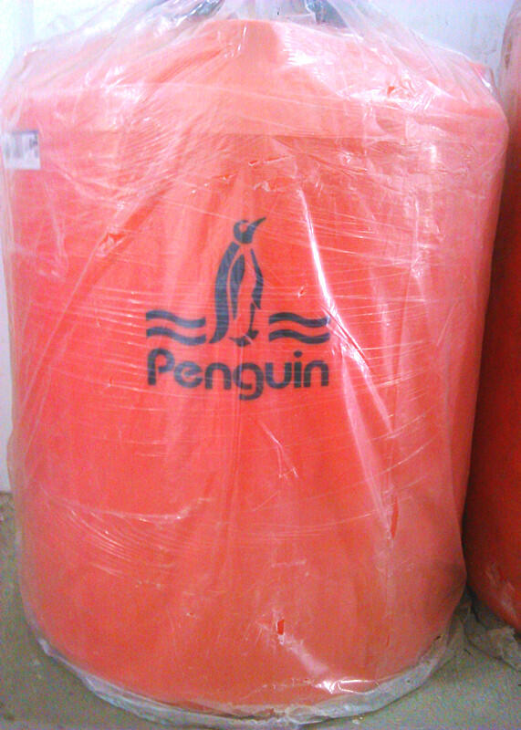 Penampakan Pinguin Aneh.....