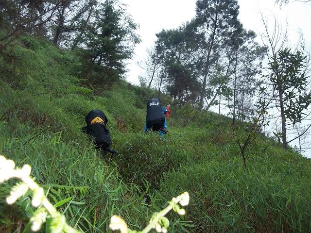 PENDAKIAN BASAH GUNUNG SUMBING 3.371 Mdpl ( via Bowongso ) 27 Feb – 01 Mar 2014