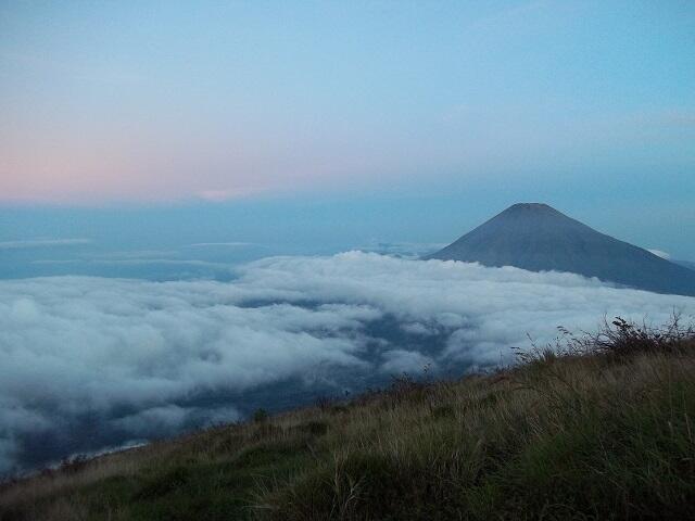 PENDAKIAN BASAH GUNUNG SUMBING 3.371 Mdpl ( via Bowongso ) 27 Feb – 01 Mar 2014