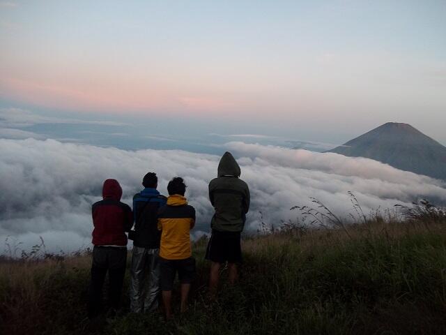 PENDAKIAN BASAH GUNUNG SUMBING 3.371 Mdpl ( via Bowongso ) 27 Feb – 01 Mar 2014