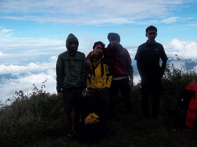 PENDAKIAN BASAH GUNUNG SUMBING 3.371 Mdpl ( via Bowongso ) 27 Feb – 01 Mar 2014