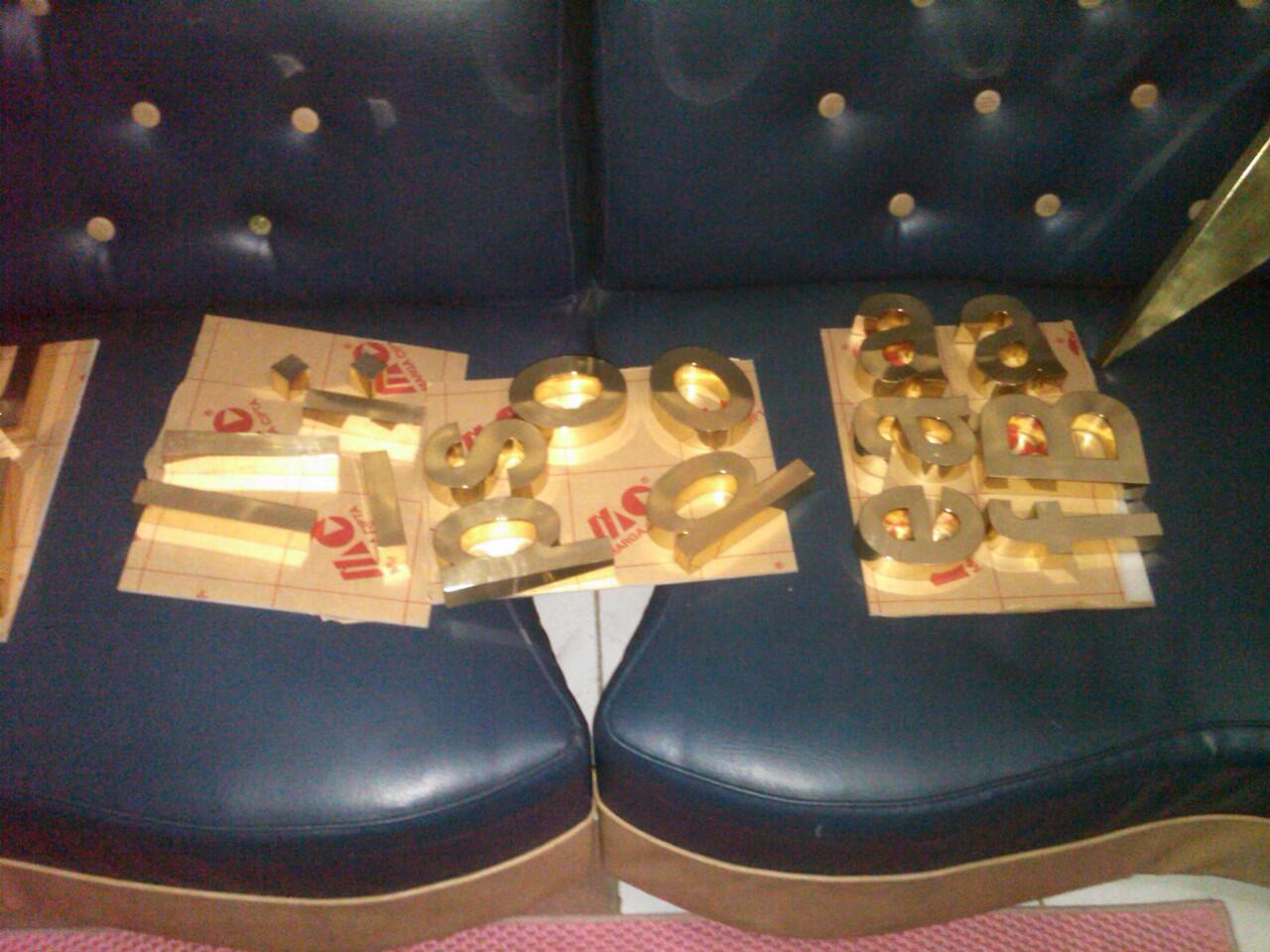 JASAPEMBUATAN SIGNAGE,BILLBOARD,NEONBOX,NEON/PYLONSIGN,LETTER TIMBUL,PAJAK REKLAME