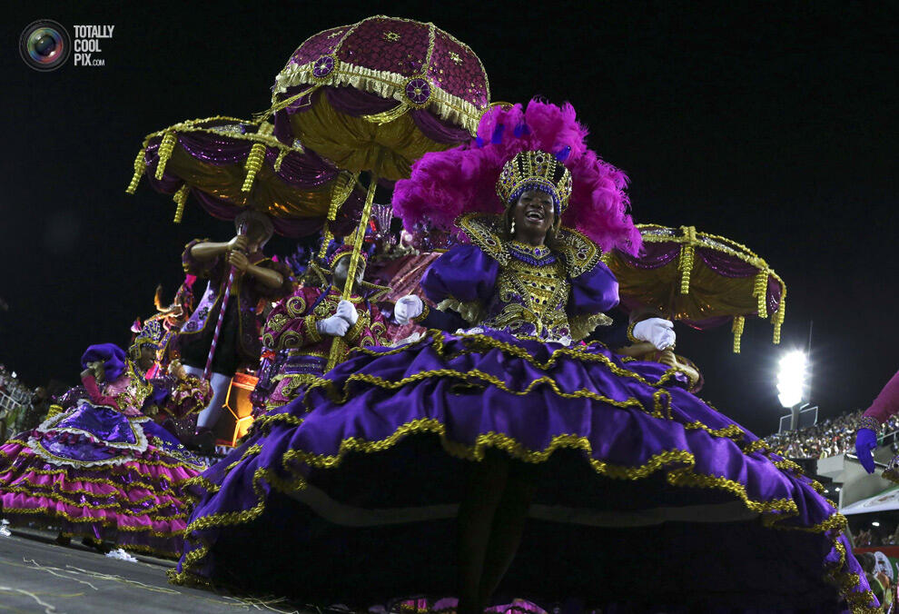 Inilah Karnaval Terbesar dan paling ditunggu sejagad " RIO KARNAVAL 2014 "