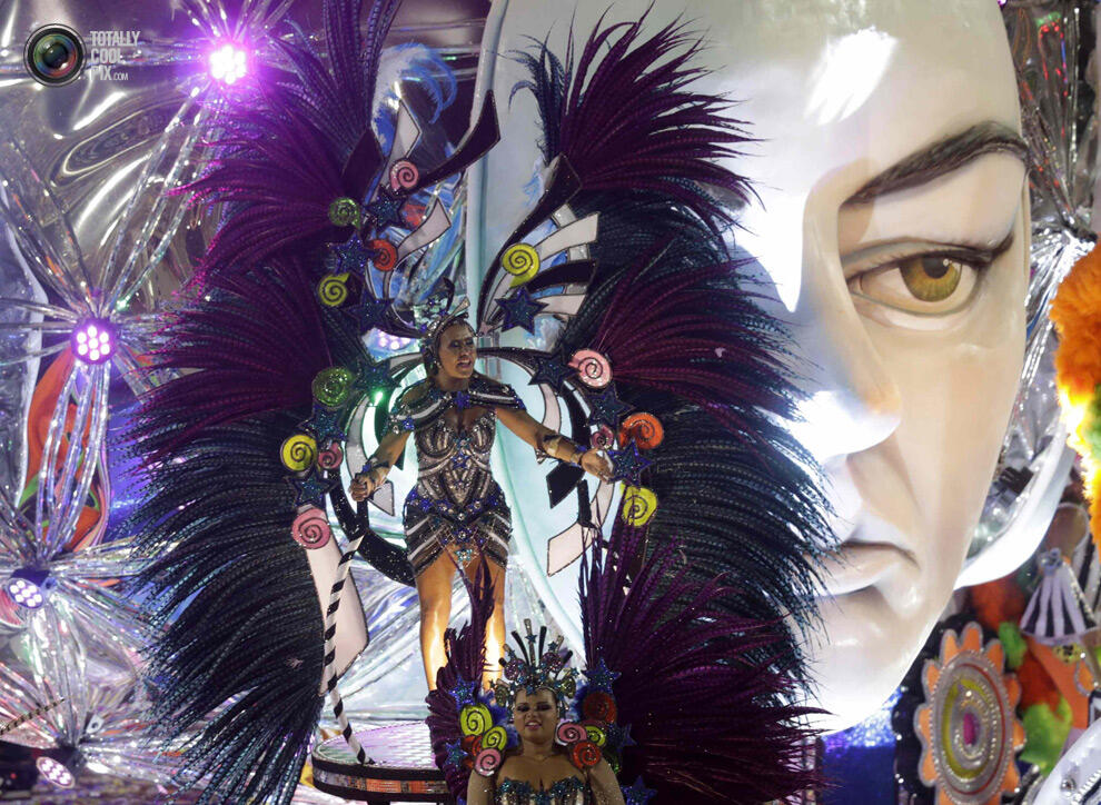 Inilah Karnaval Terbesar dan paling ditunggu sejagad " RIO KARNAVAL 2014 "