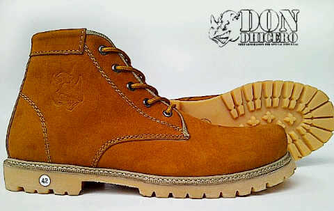 SEPATU BOOT DON DHICERO ( BOOT DAN TRACKING )