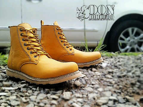 SEPATU BOOT DON DHICERO ( BOOT DAN TRACKING )