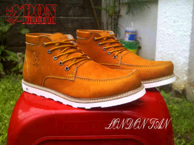 SEPATU BOOT DON DHICERO ( BOOT DAN TRACKING )