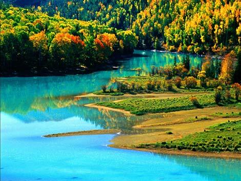 Danau Ini Bagai Surga, Indahnya Bikin Ingin Ke Sana