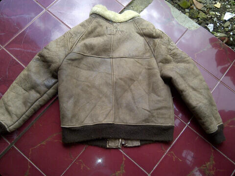 jaket bomber B3 size 40 avirex ltd made in usa kondisi 80%